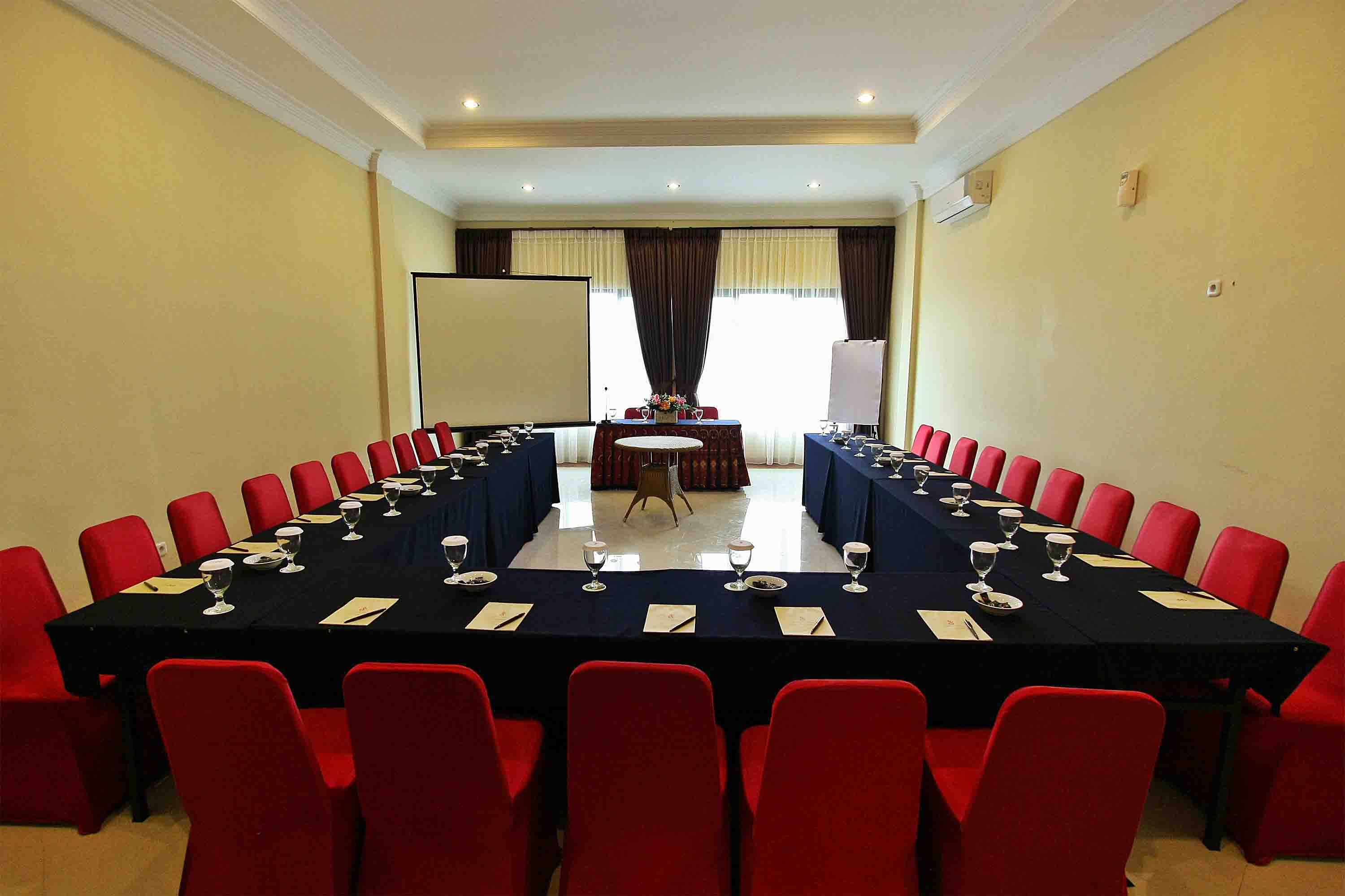 Grand Ussu Hotel